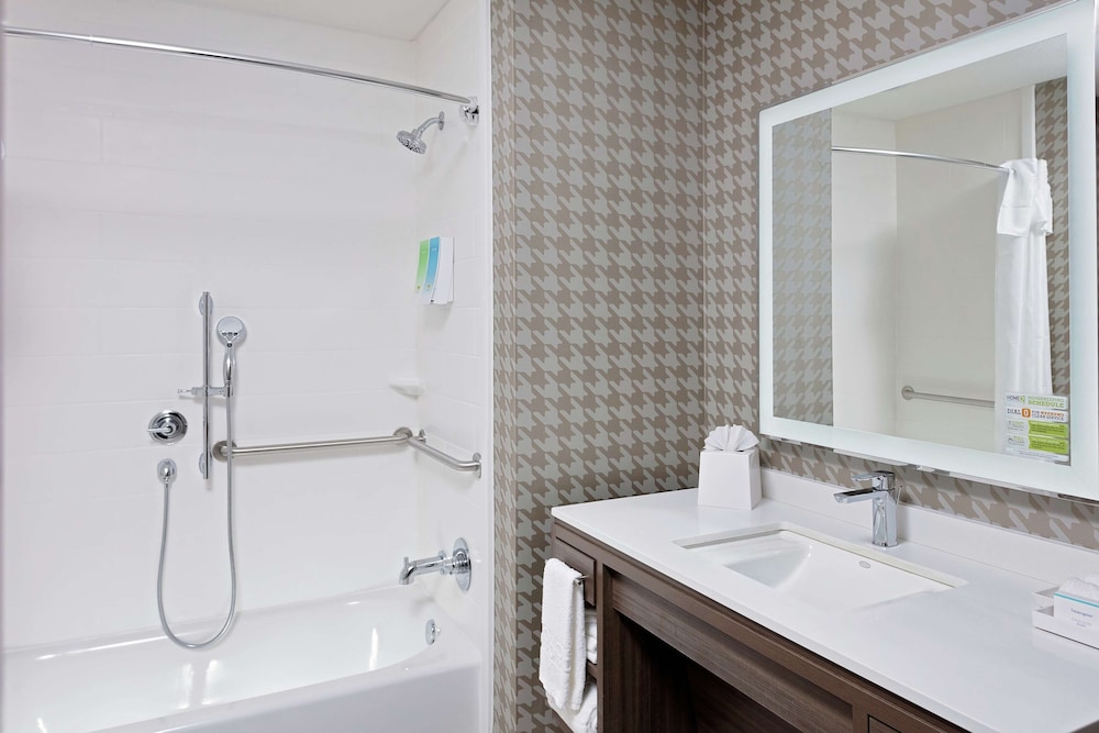 Studio, 2 Queen Beds, Accessible, Bathtub - Photo 5