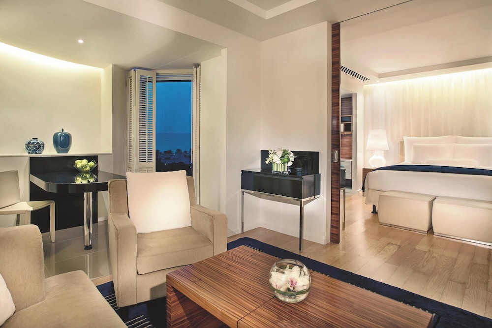 Club Suite, 1 Bedroom - Photo 5