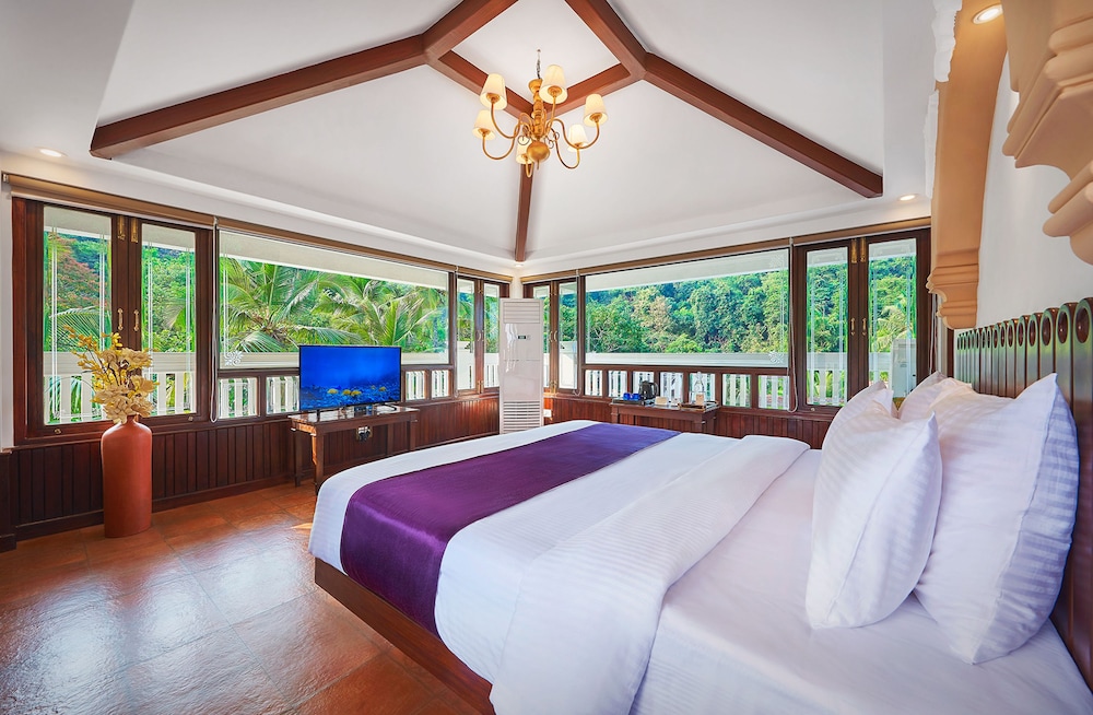 Luxury Rooftop, 1 King Bed, Jetted Tub