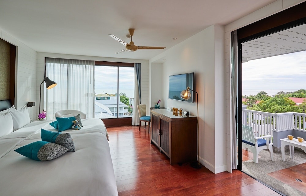 2 Bedrooms Mini Suite Sea&Horizon Corner photo 3