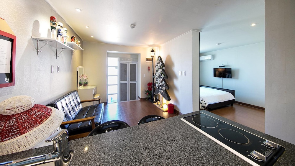 Basic Room, 1 Bedroom (Noel) - Photo 5