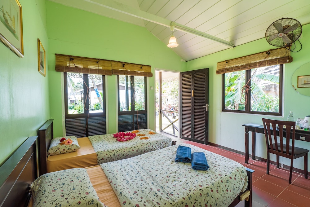 Deluxe Room, Multiple Beds, Non Smoking, Sea View