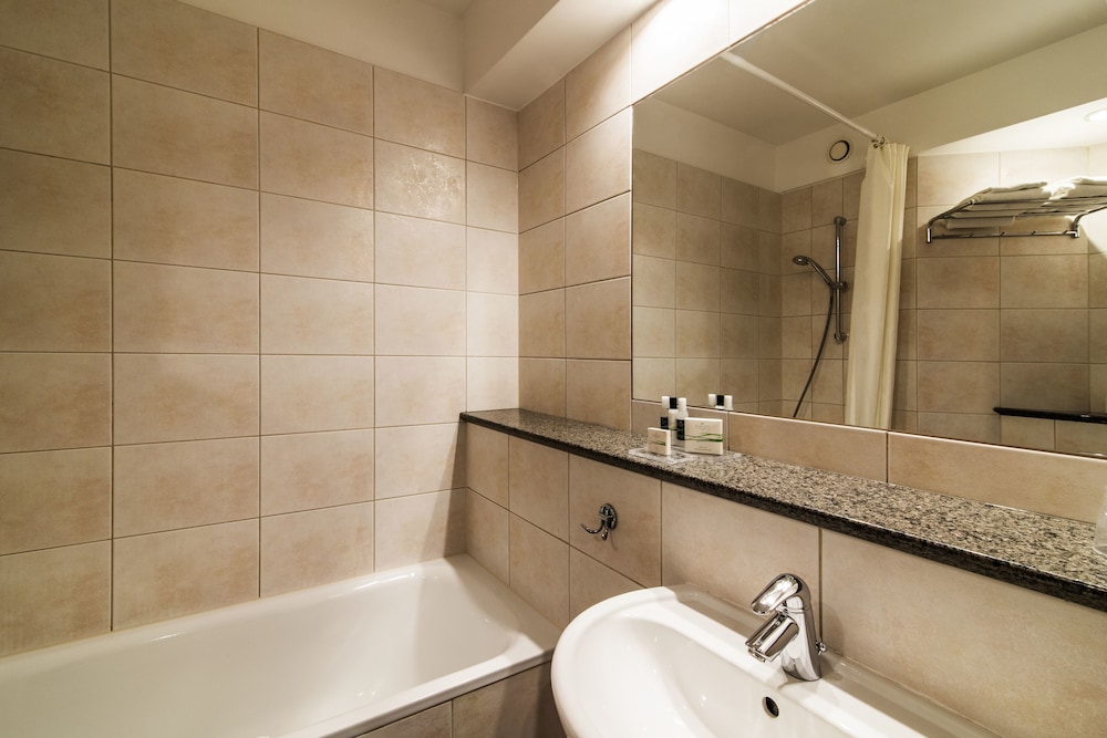 Comfort Double or Twin Room, 1 Bedroom - Photo 4