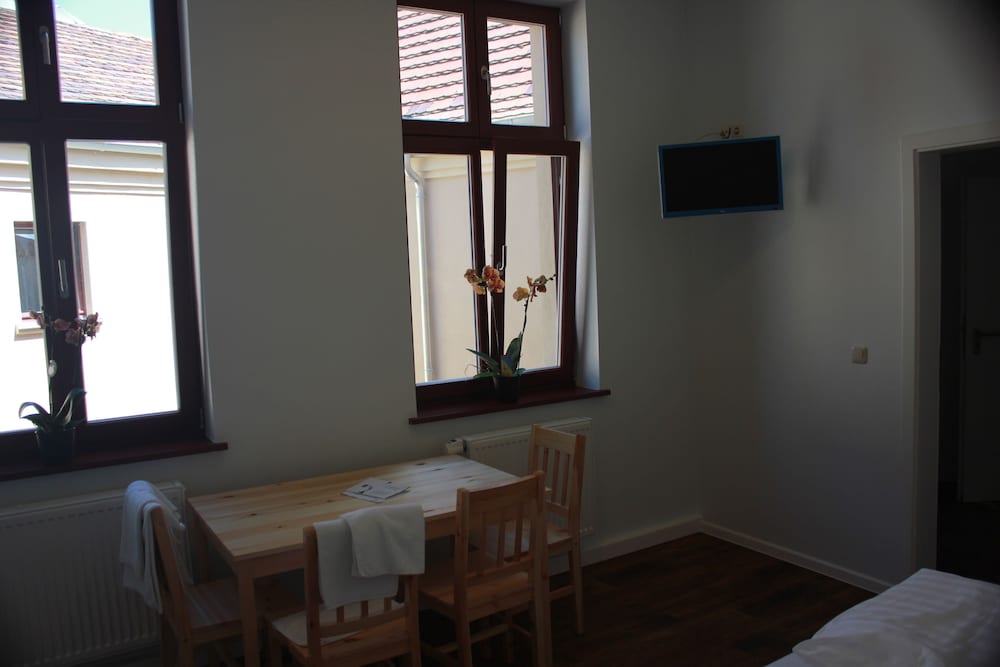 Standard Double Room, Private Bathroom - Photo 2