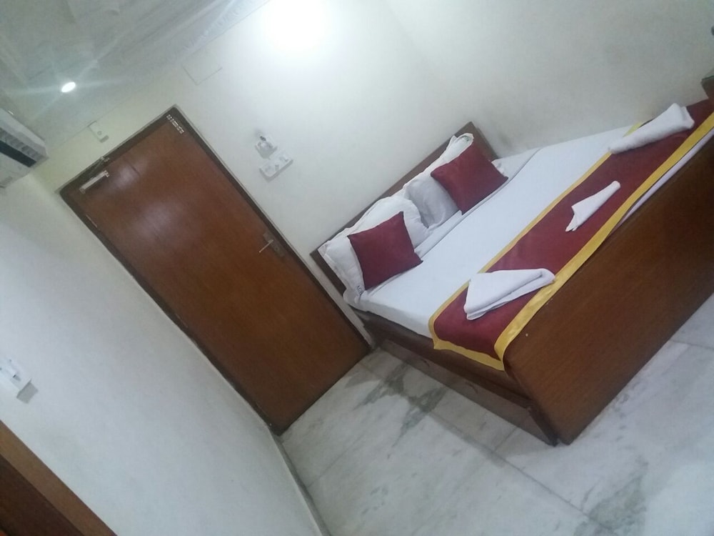 Business Room - Photo 1
