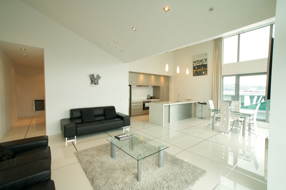 Penthouse Four photo 2