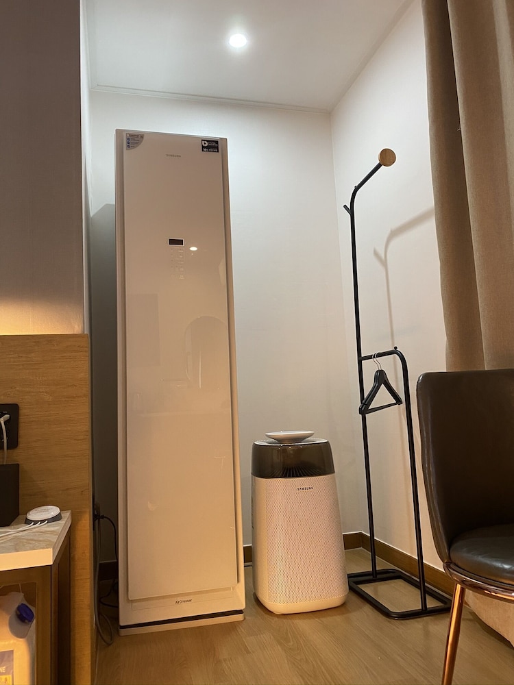 Premium Room - Photo 7