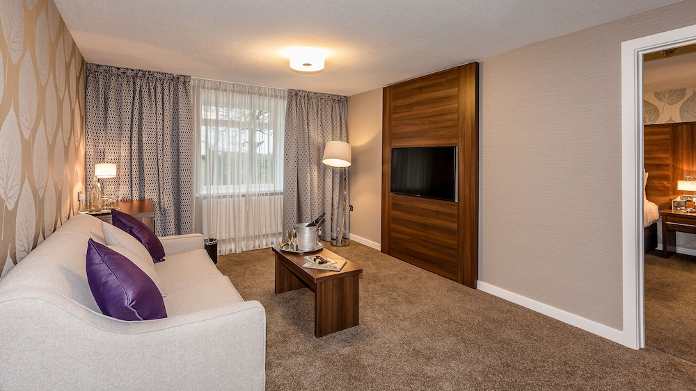 Luxury Suite photo 1