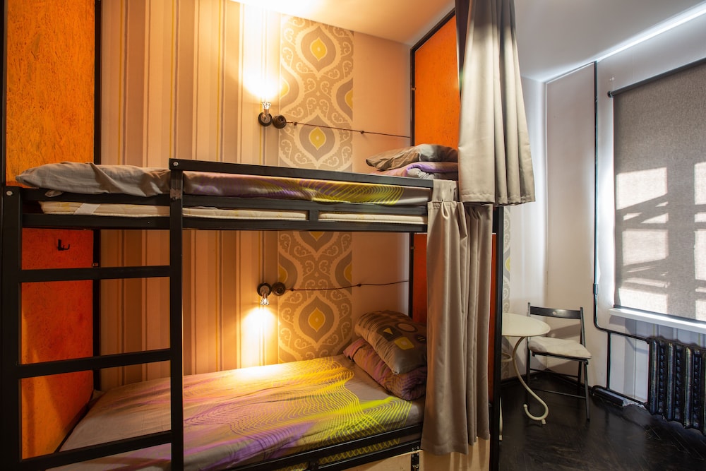 Bed in 4-Bed Dormitory Room photo 1