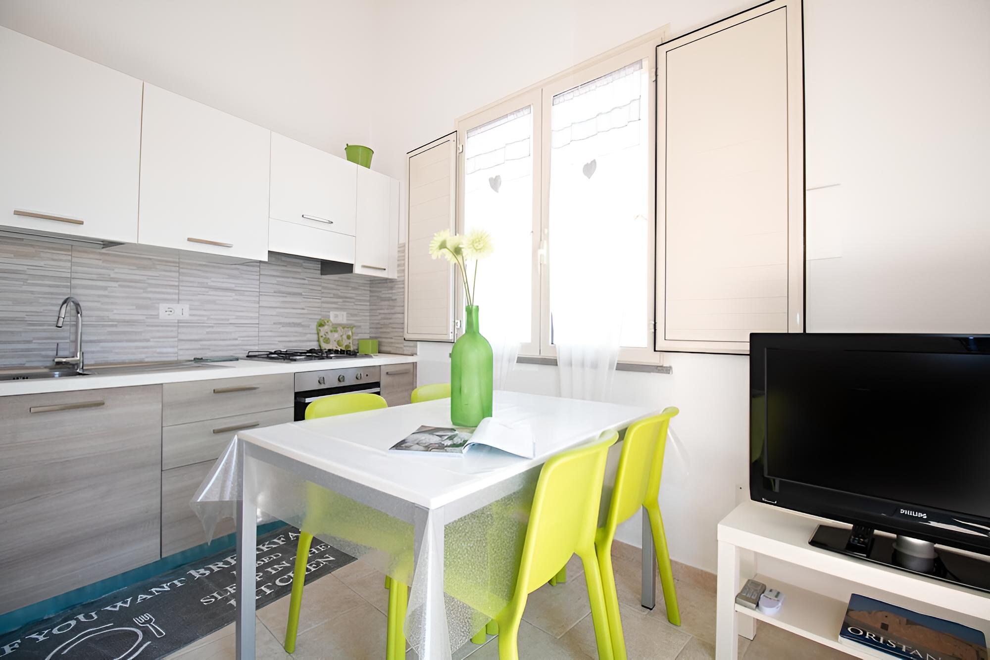 Apartment photo 3