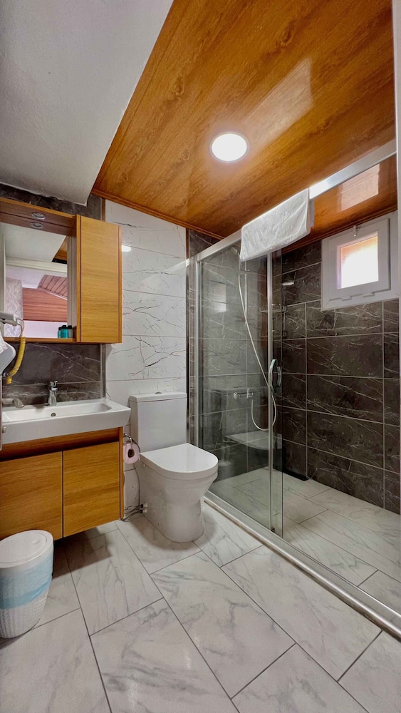 Comfort Triple Room photo 3