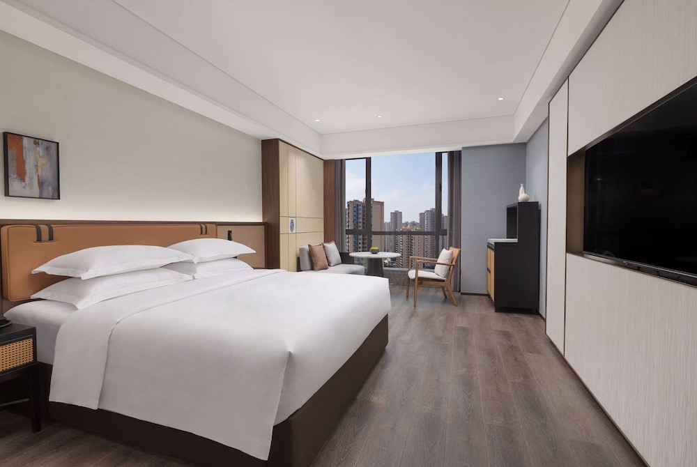 Superior Room, 1 King Bed, Non Smoking photo 1