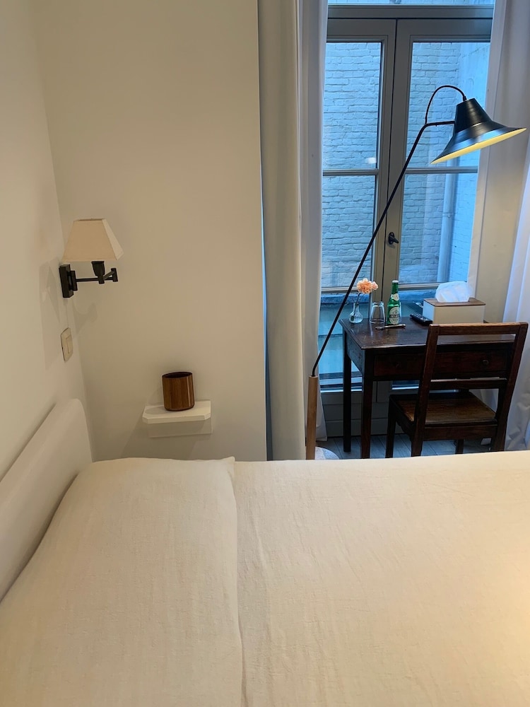 Basic Double Room photo 3
