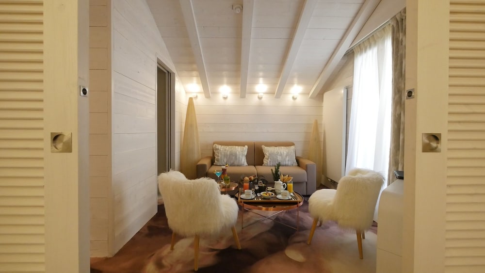 Suite Suite