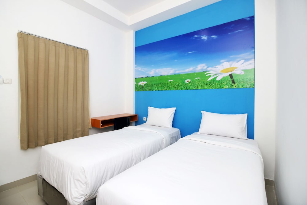 Standard Twin Room photo 3