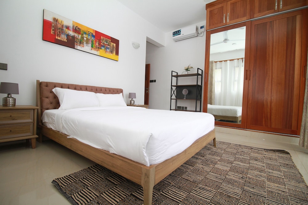 Luxury Apartment photo 2
