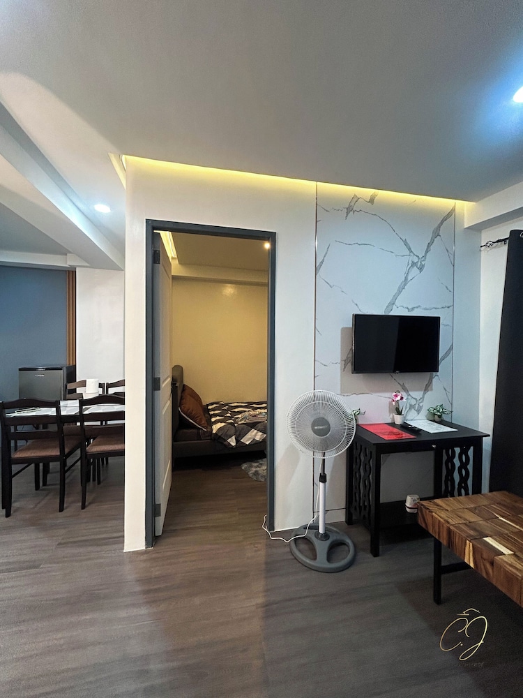 Classic Apartment, 1 Double Bed, Pets Allowed, City View