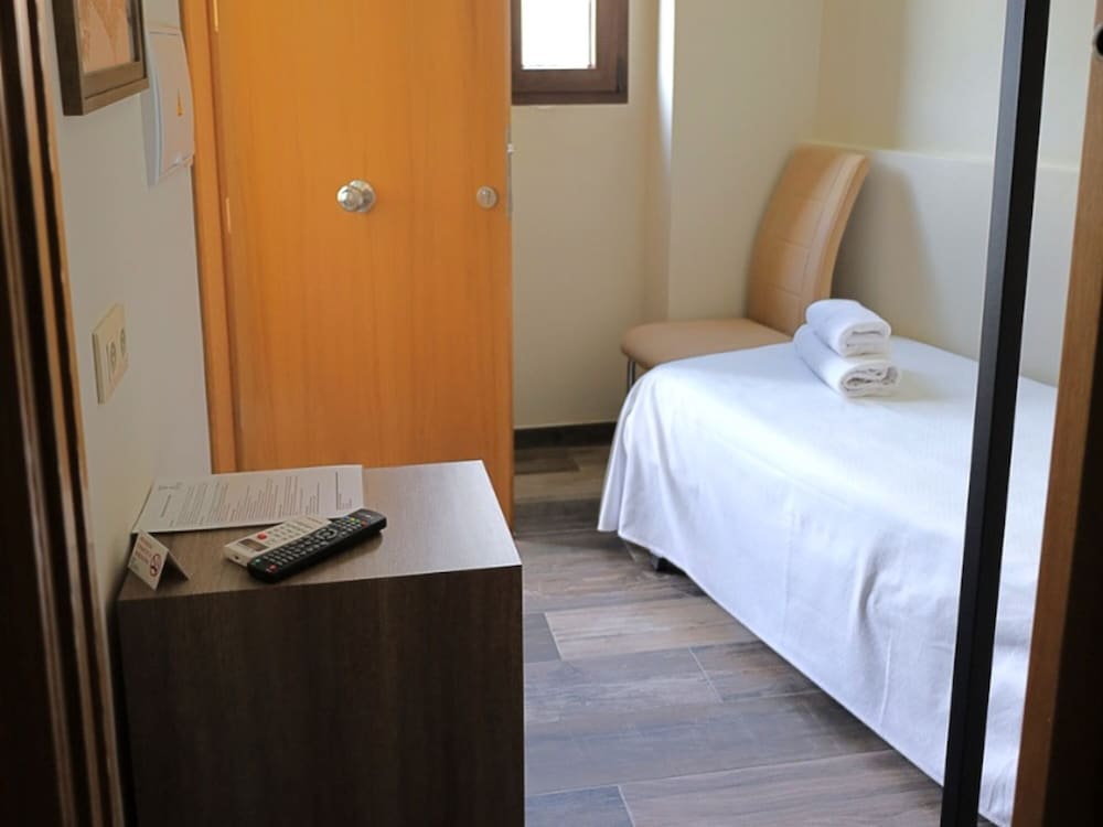 Habitación Sencilla Básica, 1 Cama Individual