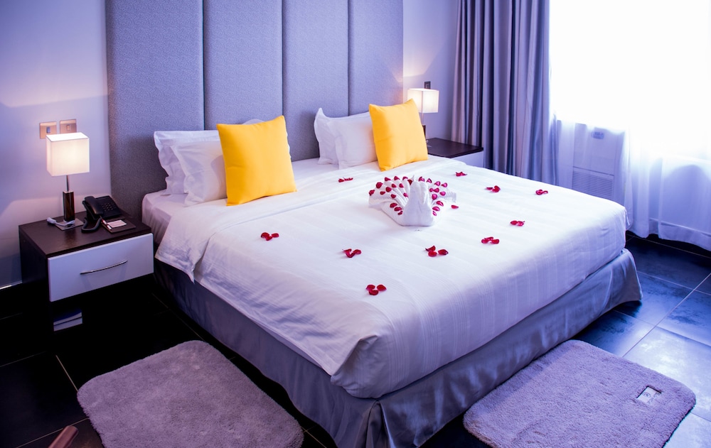 Executive Suite photo 2