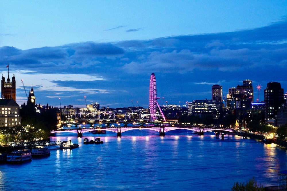 The English Rose Luxury 3 bed With Private Terrace - by Out of Office Lifestyle, Photo 15