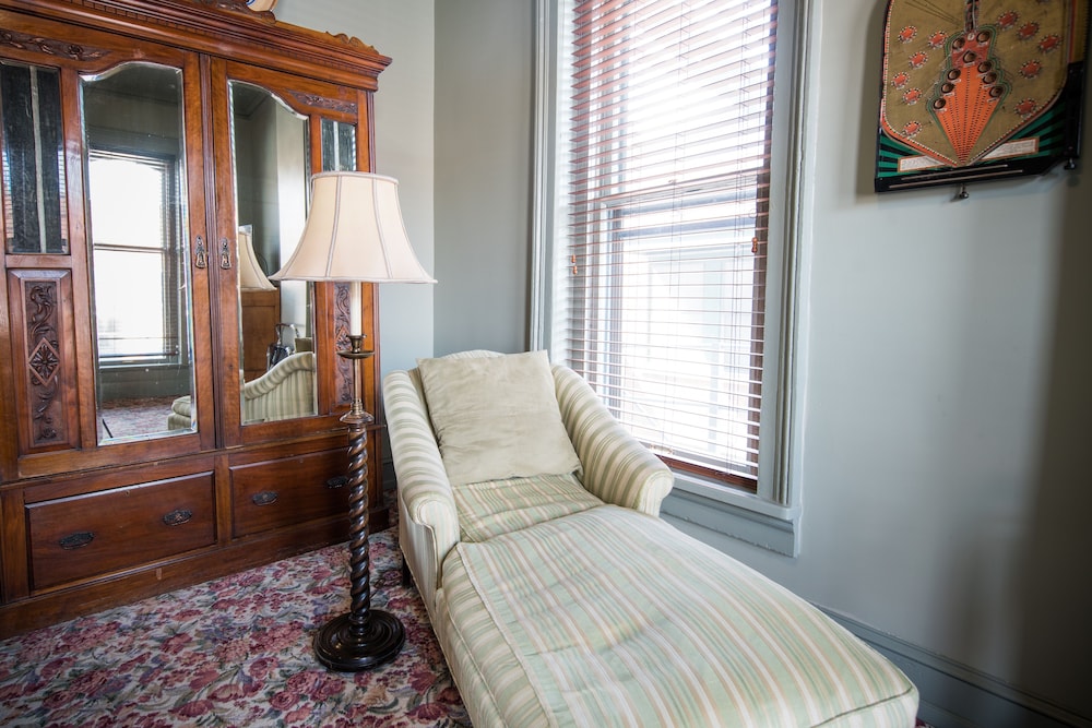 Executive King Suite, 1 King Bed (Historic) photo 2