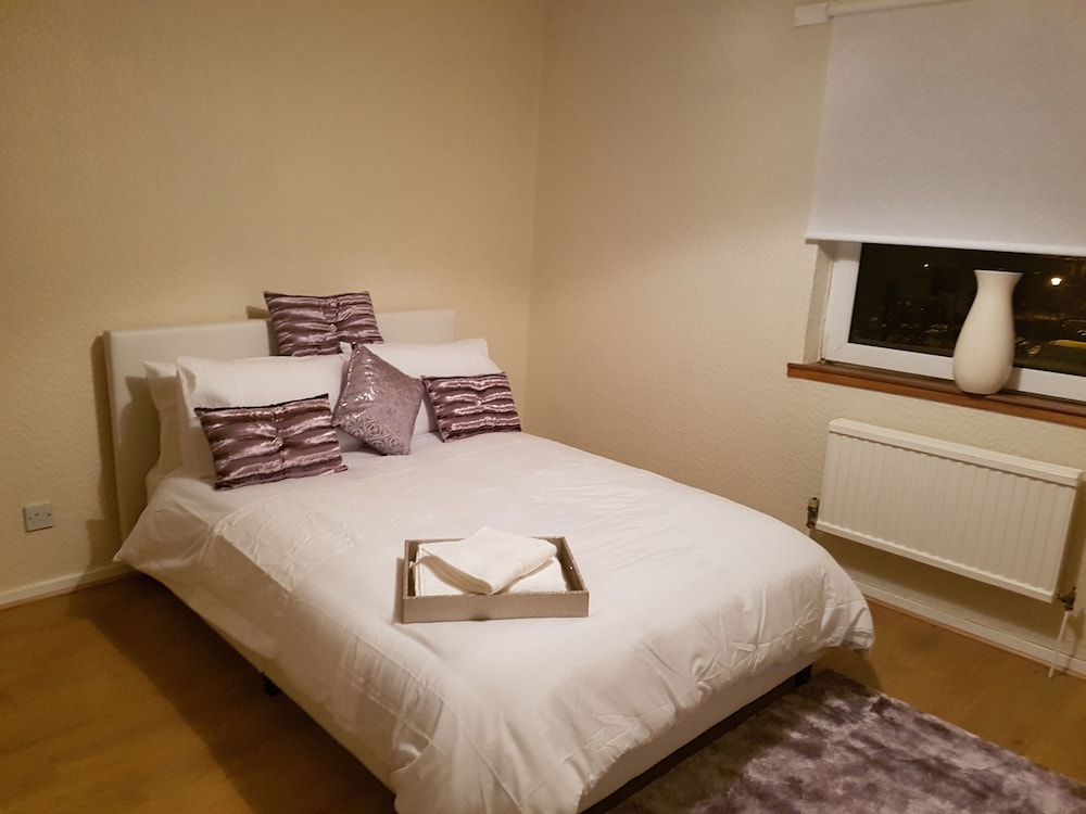 Apartment, 3 Bedrooms, Lake View, Lakeside photo 3