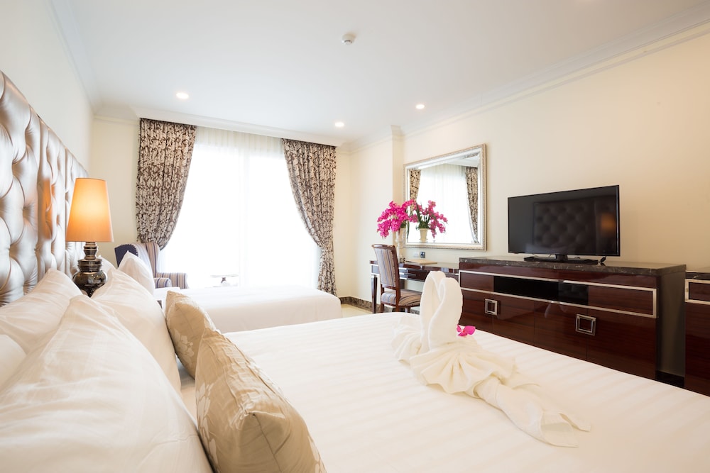 Superior Triple Room photo 2