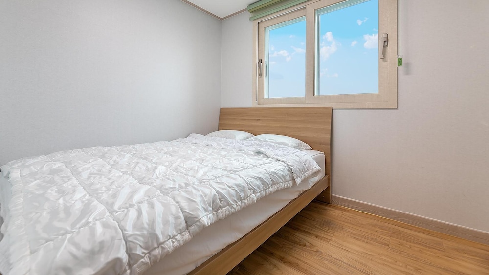 Basic Room, 2 Bedrooms (1Cheng (Half Ocean View)) photo 3