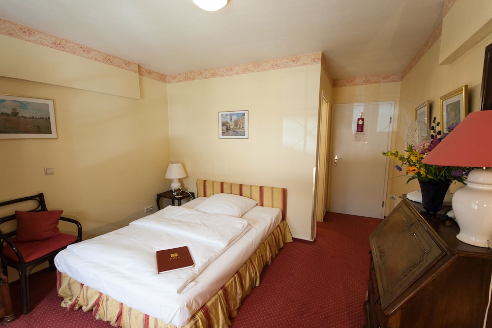 Single Room photo 2