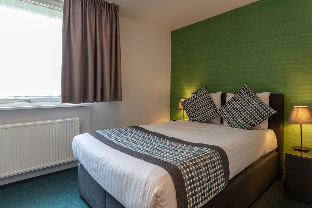 Business Room, 1 Queen Bed, Non Smoking - Photo 9