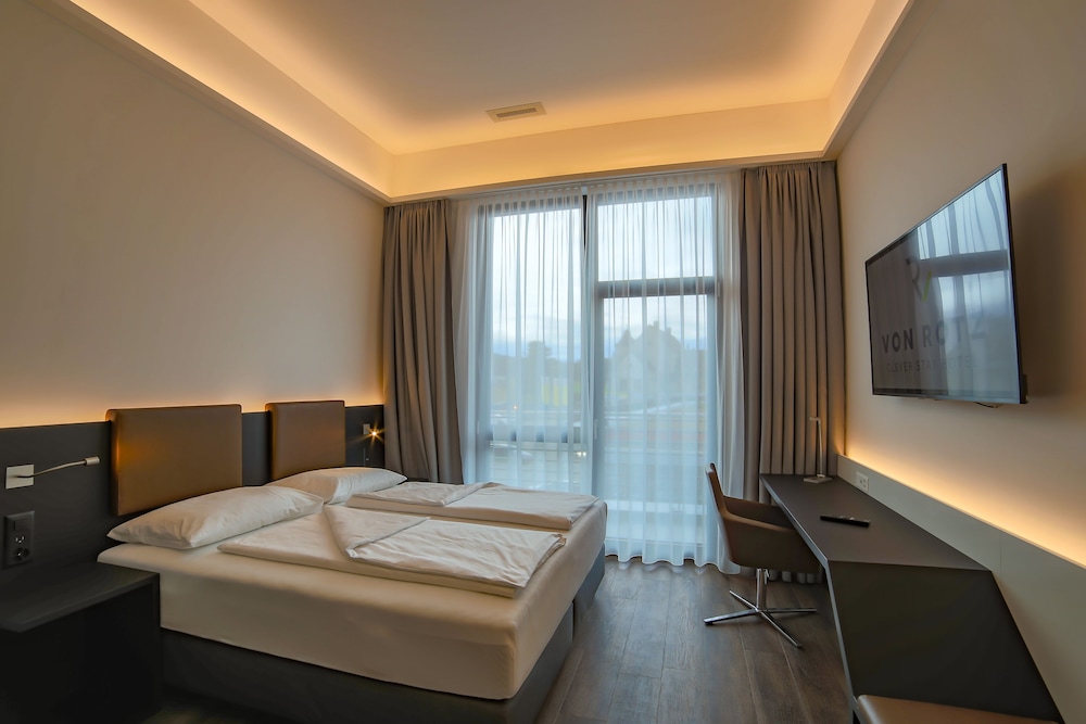 Standard Double or Twin Room - Photo 3