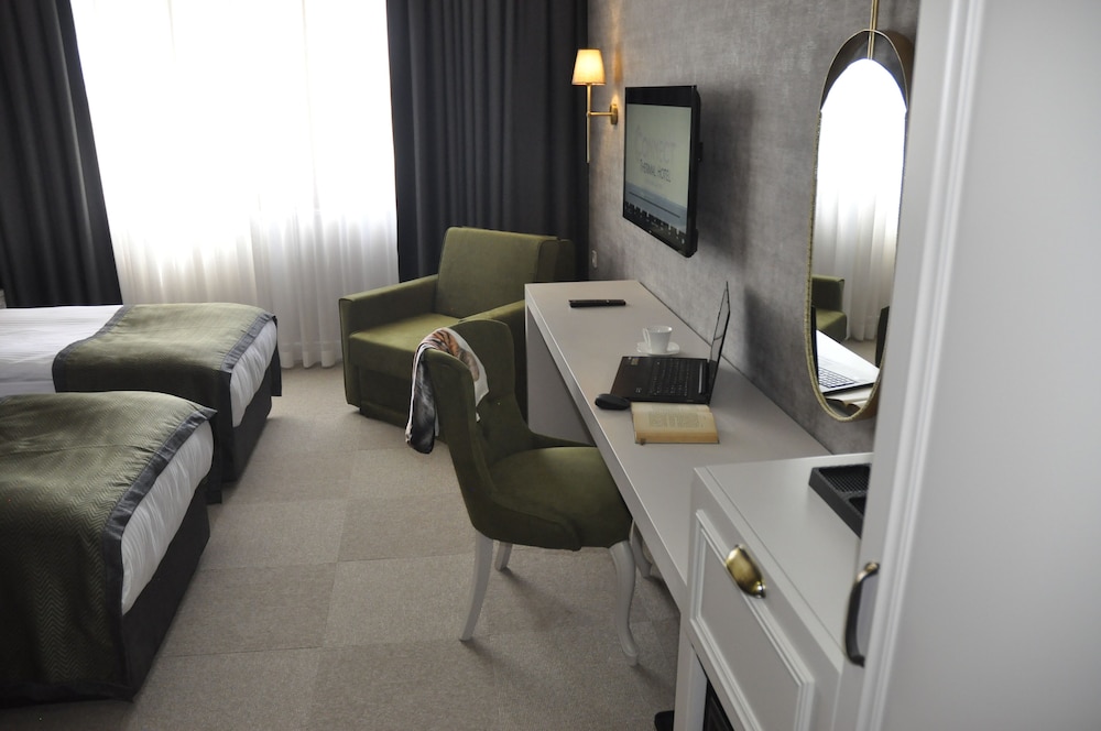 Standard Twin Room - Photo 4