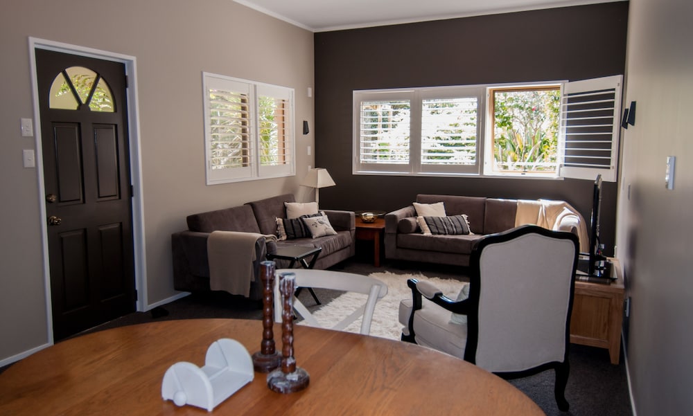 Suite, 1 Bedroom, Partial Sea View photo 3