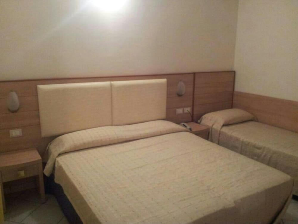Triple Room, Balcony, Garden View photo 3