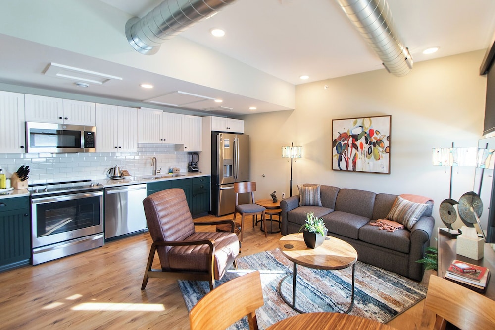 Premium Apartment, 1 Queen Bed with Sofa bed, Non Smoking, Kitchen photo 1