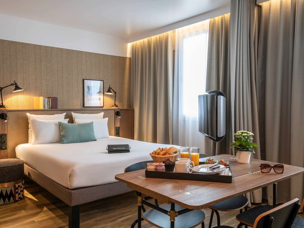Superior Suite, Multiple Beds - Photo 19