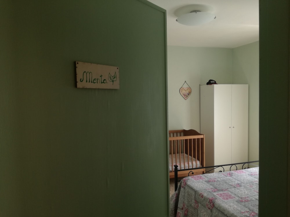Family Triple Room, Hill View (Menta) photo 3