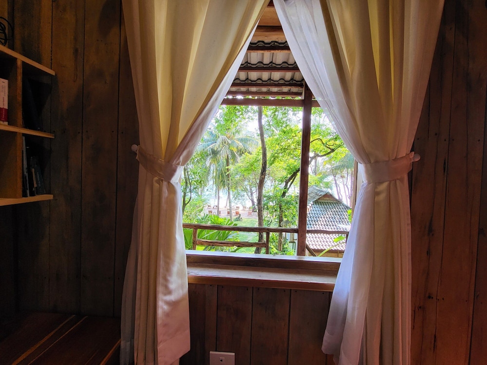 Bungalow, Partial Sea View photo 3