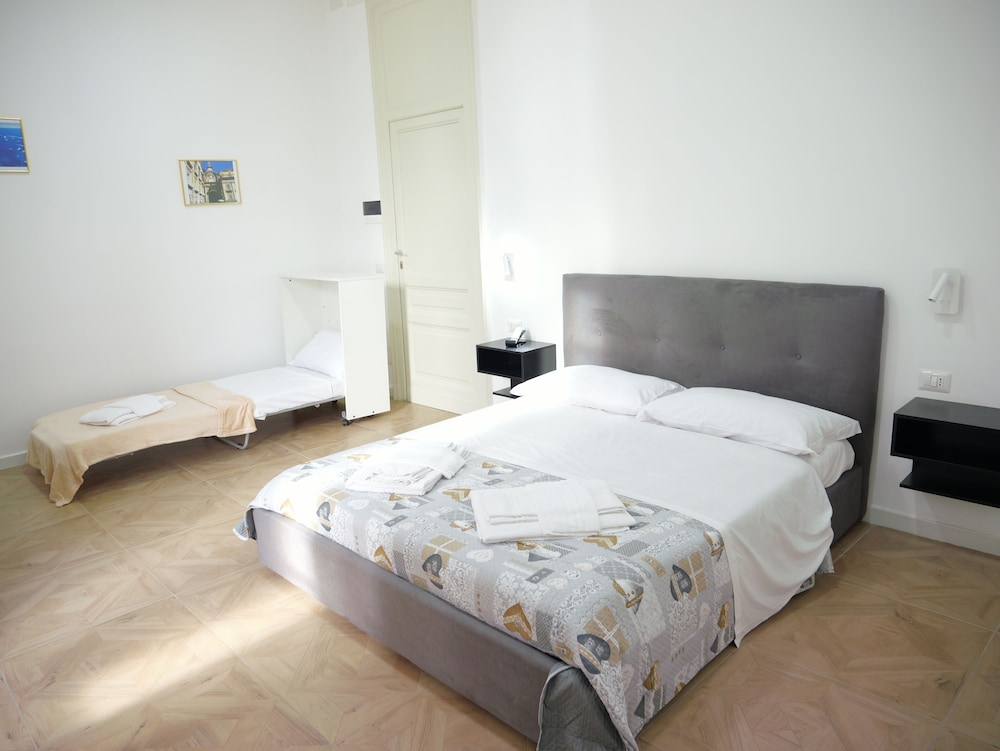 Senior Triple Room