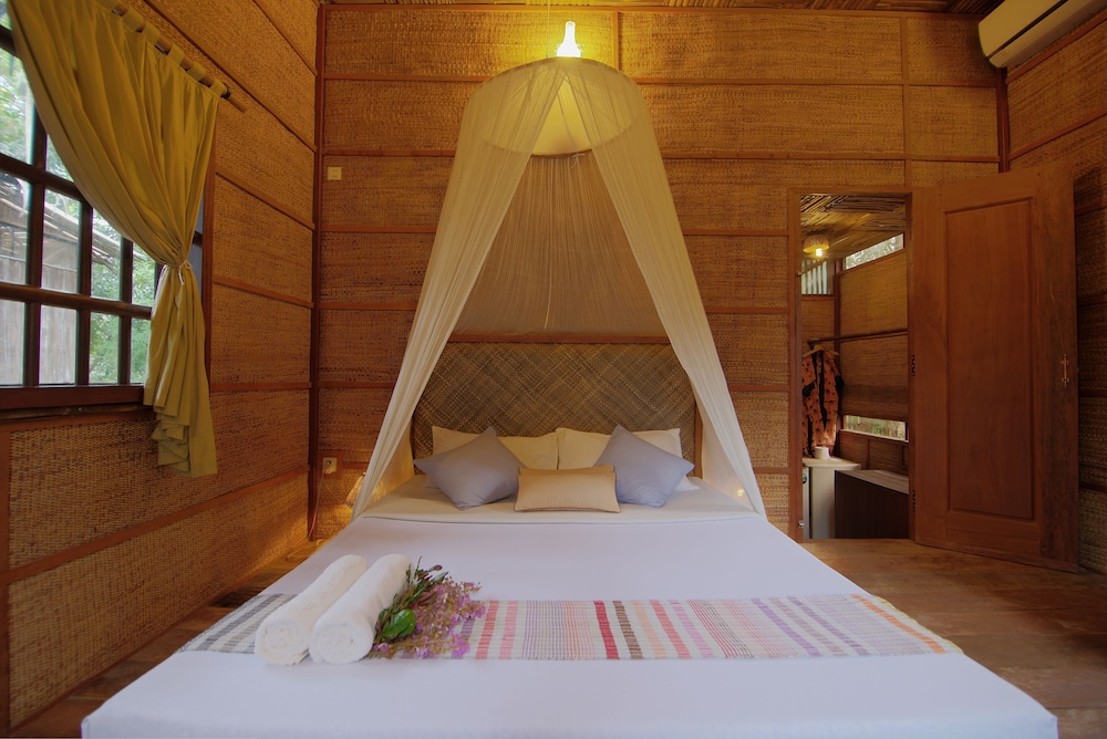 Private Bamboo House - Photo 1