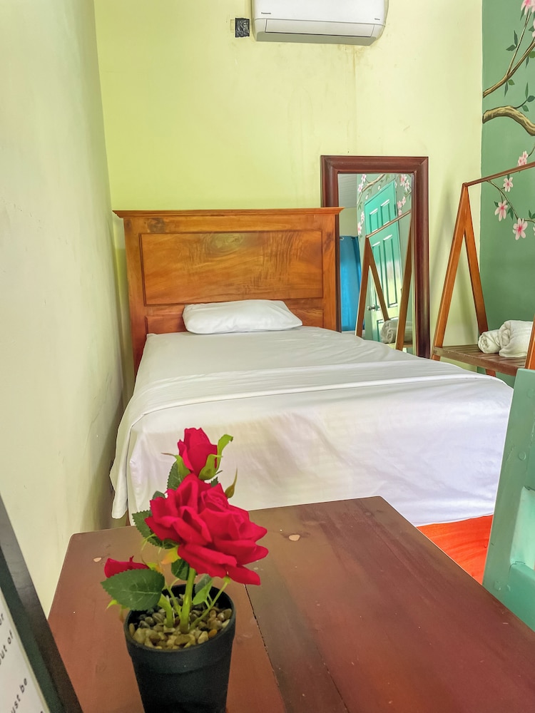 Comfort Triple Room, Mountain View photo 1