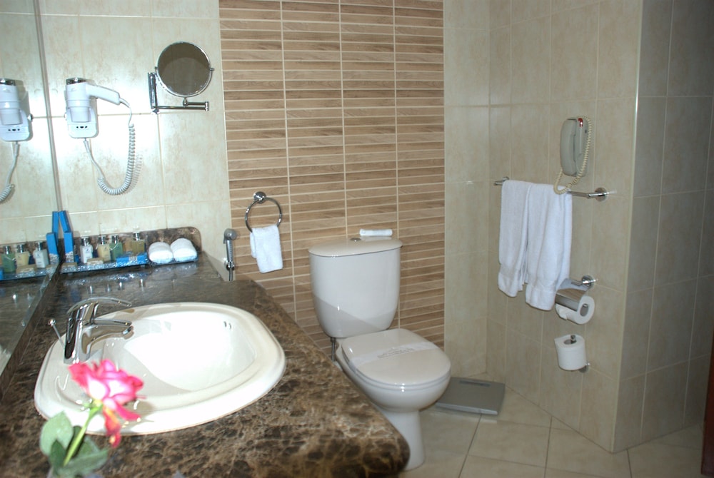 Deluxe Single Room thumbnail 5