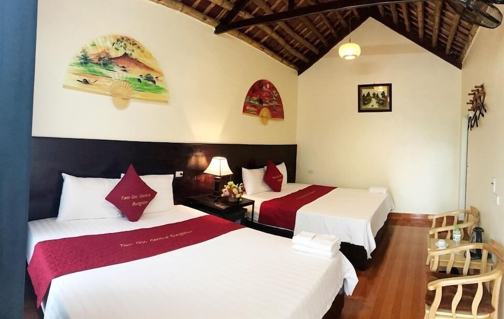Bungalow Triple Room, River View photo 2