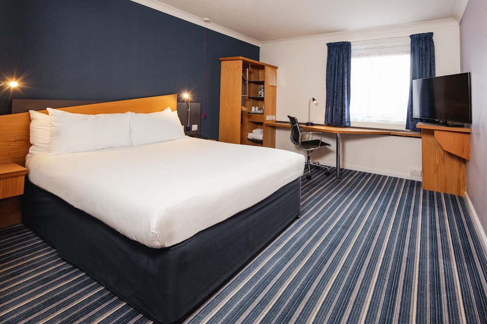Standard Room, 1 Double Bed (with Free Hot Breakfast) - Photo 3