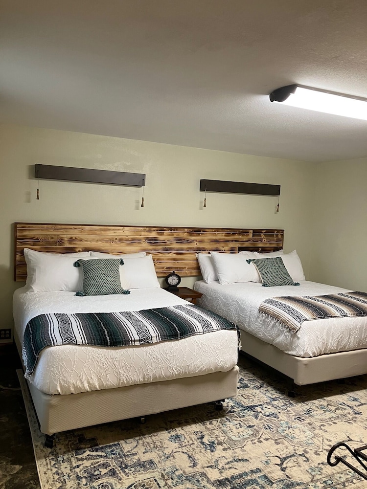 Room 2 Parks Fort