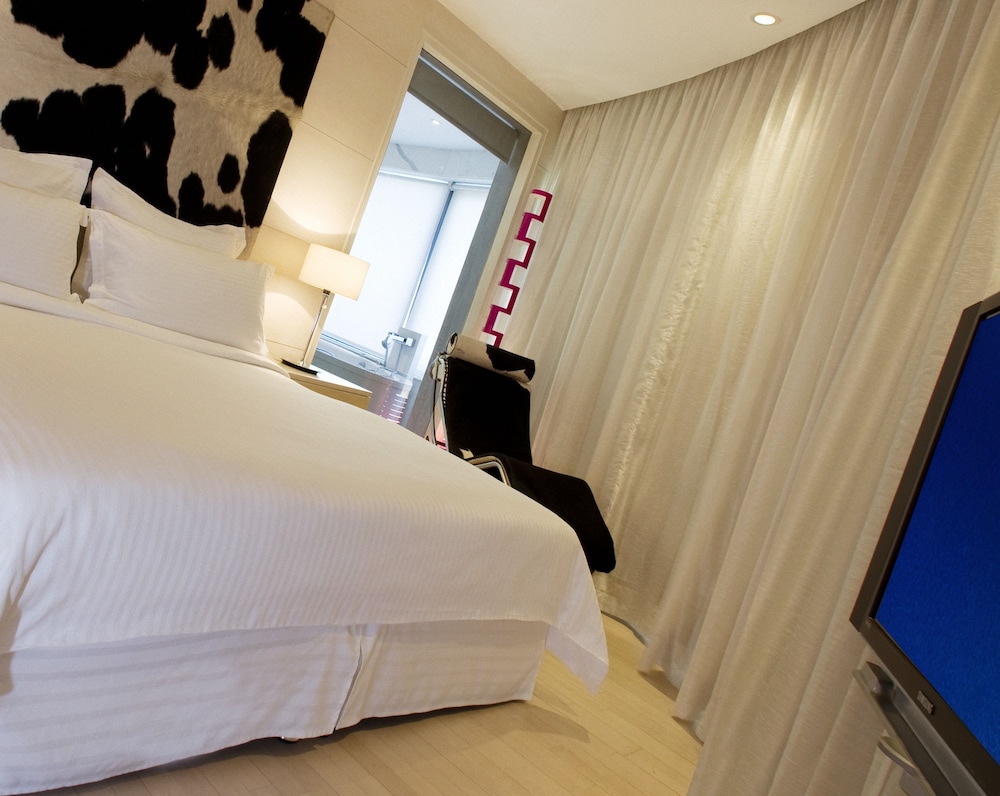 Club Room, 1 Queen Bed