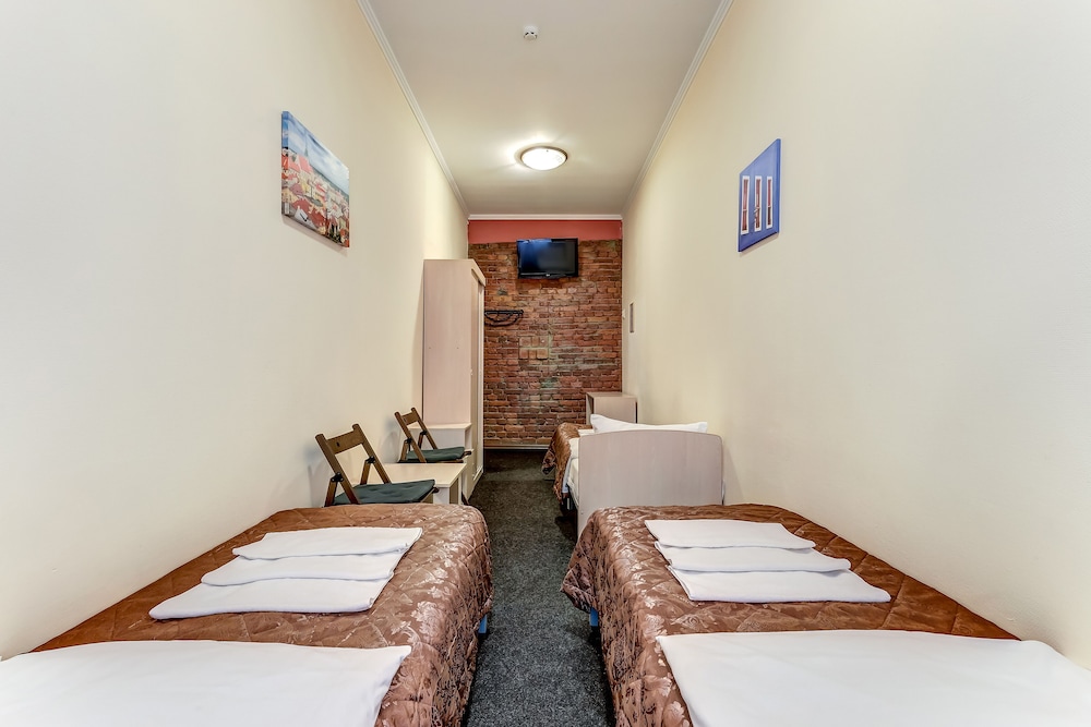 Economy Triple Room, Shared Bathroom photo 2