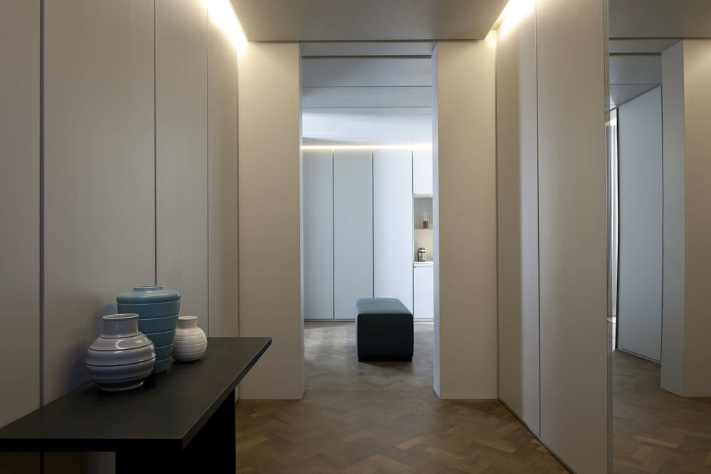 Suite (Westminster)