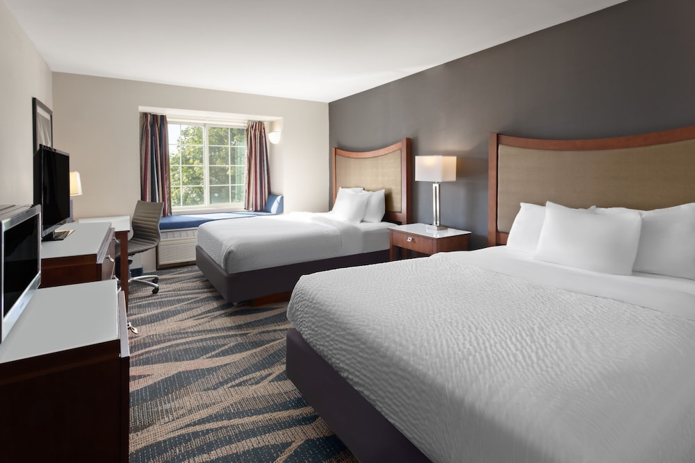 Room, 2 Queen Beds, Non Smoking - Photo 1