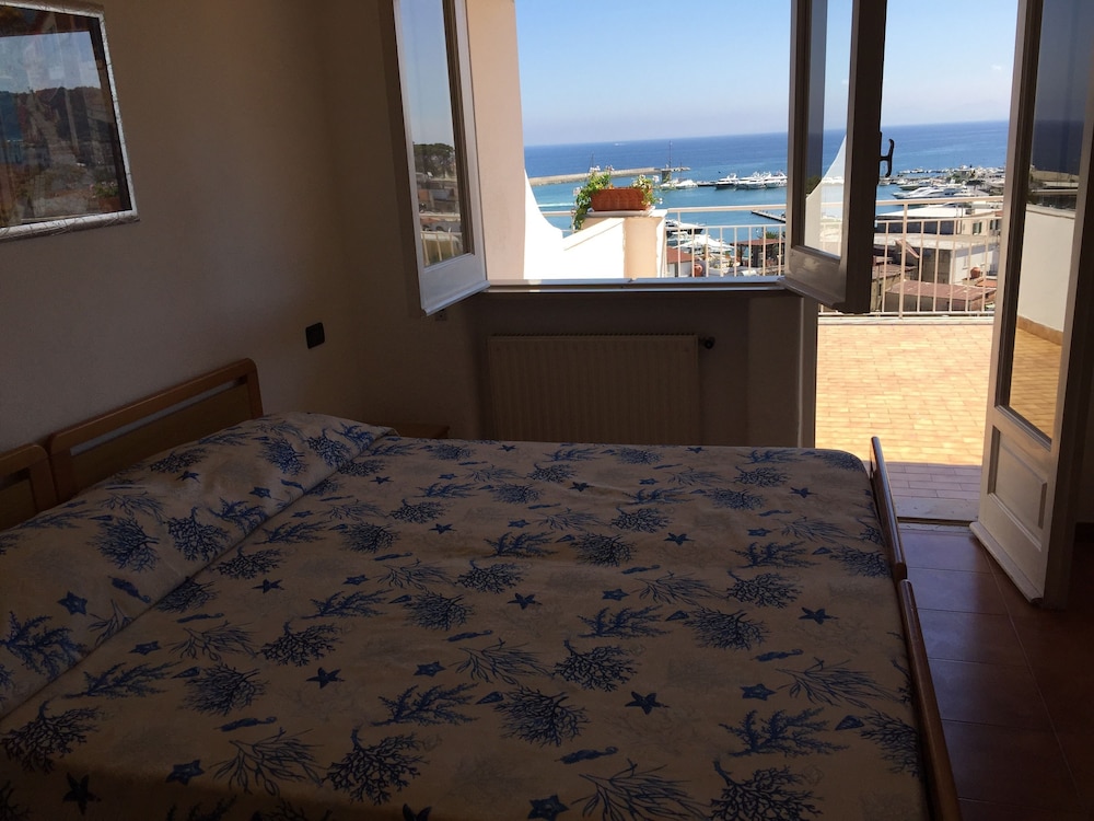 Classic Double Room, Sea View photo 3
